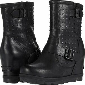 Sorel Black Wedge Heeled Boots for Women
